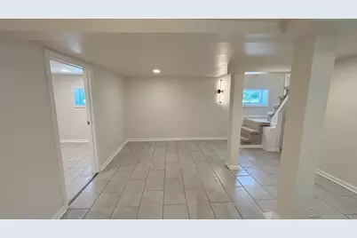 2750 S Sacramento Avenue, Chicago, IL 60623 - Photo 18