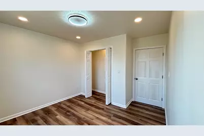 2750 S Sacramento Avenue, Chicago, IL 60623 - Photo 8