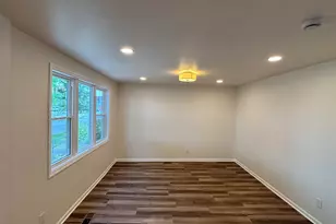 2750 S Sacramento Ave, Chicago, IL 60623 - Photo 2