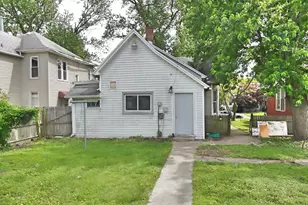 1412 Edgar Ave, Mattoon, IL 61938 - Photo 2