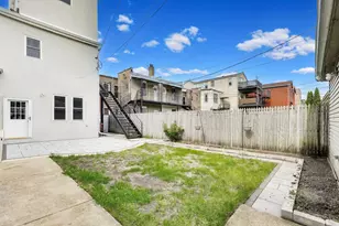 2157 W Erie St, Chicago, IL 60612 - Photo 40