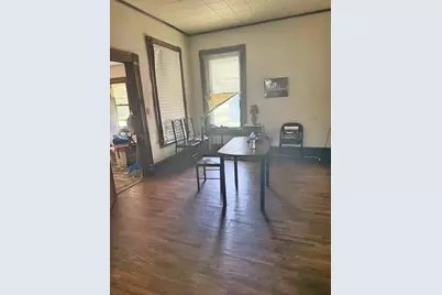 313 N 5th Street, Watseka, IL 60970 - Photo 6