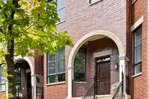 2631 N Hartland Ct, Chicago, IL 60614 - Photo 2