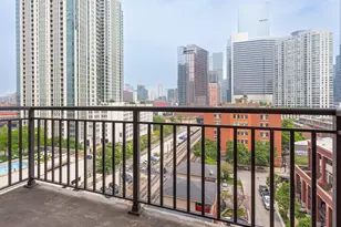 330 N Jefferson St, Chicago, IL 60661 - Photo 18
