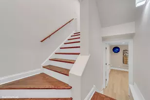 1718 W Superior St, Chicago, IL 60622 - Photo 50