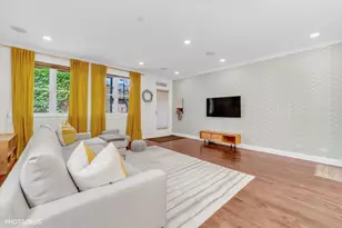 1718 W Superior St, Chicago, IL 60622 - Photo 32