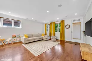 1718 W Superior St, Chicago, IL 60622 - Photo 30