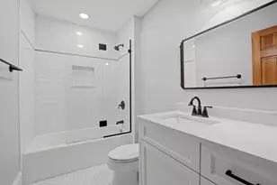 822 S Chester Ave, Park Ridge, IL 60068 - Photo 26