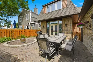 822 S Chester Ave, Park Ridge, IL 60068 - Photo 30