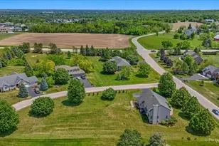 6701 Debbie Ln, Marengo, IL 60152 - Photo 6