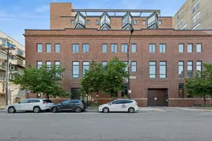 222 S Racine Ave, Chicago, IL 60607 - Photo 1