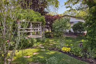 38569 N Sheridan Rd, Beach Park, IL 60099 - Photo 22