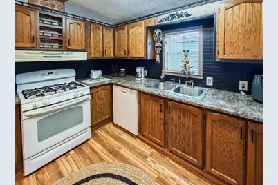 38569 N Sheridan Road #390, Beach Park, IL 60099 - Photo 8