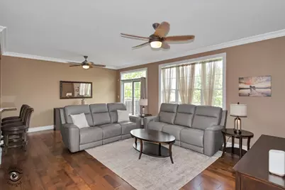 8638 Saddlebred Court, Frankfort, IL 60423 - Photo 4