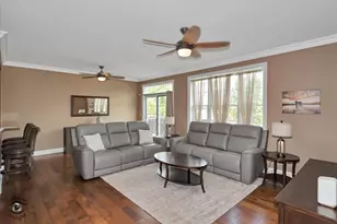 8638 Saddlebred Ct, Frankfort, IL 60423 - Photo 4
