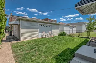 6651 N Oconto Ave, Chicago, IL 60631 - Photo 20