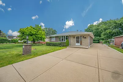 5N411 Andrene Lane, Itasca, IL 60143 - Photo 1