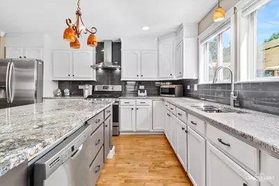 1016 Bayhill Lane, Shorewood, IL 60404 - Photo 12