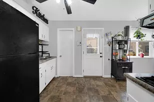 9115 N Gross Point Rd, Skokie, IL 60077 - Photo 8