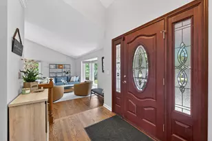 1205 Ardmore Dr, Naperville, IL 60540 - Photo 6