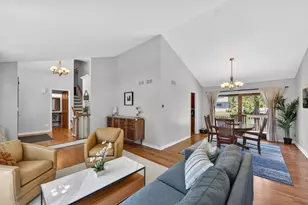 1205 Ardmore Dr, Naperville, IL 60540 - Photo 12