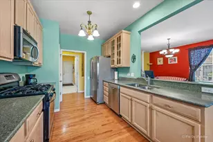 4041 Whitehall Ln, Algonquin, IL 60102 - Photo 12