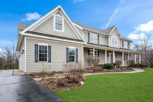 14401 Trinity Ct, Woodstock, IL 60098 - Photo 4