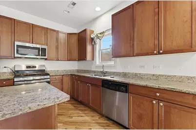 7018 N Ashland Boulevard #1N, Chicago, IL 60626 - Photo 10