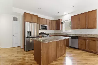 7018 N Ashland Boulevard #1N, Chicago, IL 60626 - Photo 8