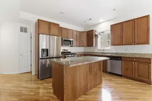 7018 N Ashland Blvd, Chicago, IL 60626 - Photo 8