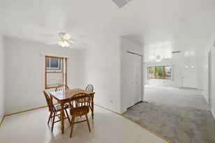 33847 N Prospect Dr, Grayslake, IL 60030 - Photo 4
