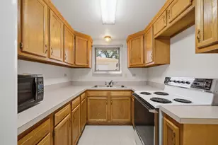 33847 N Prospect Dr, Grayslake, IL 60030 - Photo 12