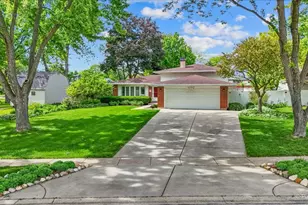 1032 Lakewood Dr, Bartlett, IL 60103 - Photo 2