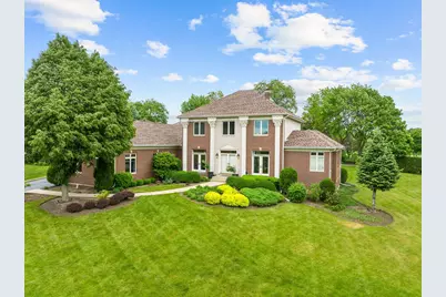 10N767 Newport Court, Elgin, IL 60124 - Photo 2