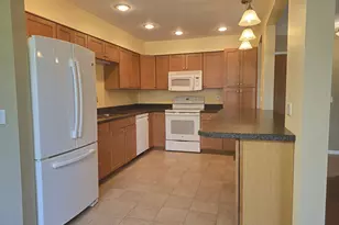 2431 E Brandenberry Ct, Arlington Heights, IL 60004 - Photo 10