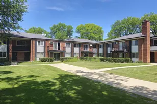 2431 E Brandenberry Ct, Arlington Heights, IL 60004 - Photo 26