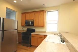 2342 W Barry Ave, Chicago, IL 60618 - Photo 4