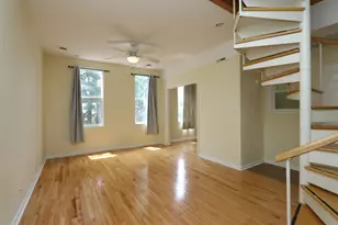 2342 W Barry Ave, Chicago, IL 60618 - Photo 2