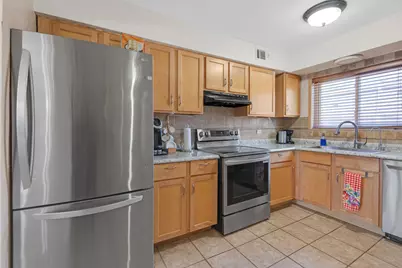9480 Bay Colony Drive #2N, Des Plaines, IL 60016 - Photo 4