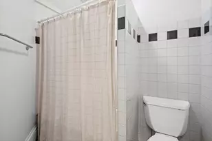 2144 N Fremont St, Chicago, IL 60614 - Photo 10