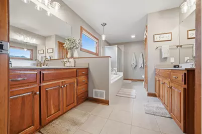 468 Rutland Road, Dekalb, IL 60115 - Photo 30