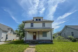 3 N State St, Danville, IL 61832 - Photo 2