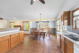 1621 Ash Ave, Woodstock, IL 60098 - Photo 8
