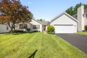 1621 Ash Ave, Woodstock, IL 60098 - Photo 2