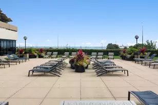 155 N Harbor Dr, Chicago, IL 60601 - Photo 16