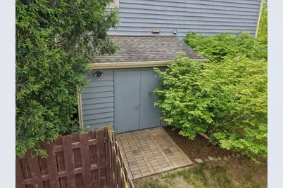 525 Newtown Drive, Buffalo Grove, IL 60089 - Photo 26