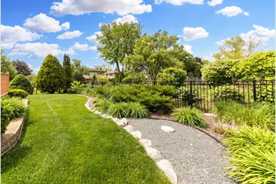 8744 W North Terrace, Niles, IL 60714 - Photo 24