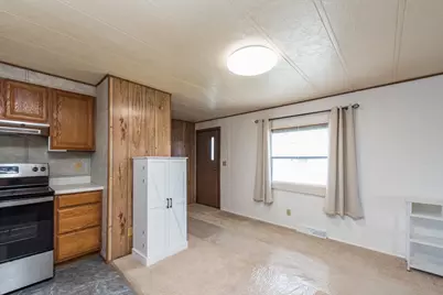 696 Birch Avenue, Park City, IL 60085 - Photo 10