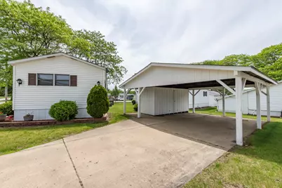 696 Birch Avenue, Park City, IL 60085 - Photo 4
