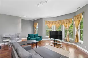 3629 S Giles Ave, Chicago, IL 60653 - Photo 2